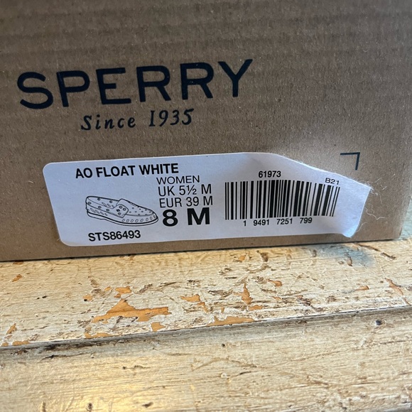 Sperry White Water Shoes Lightweight Slip-On - Picture 2 of 2